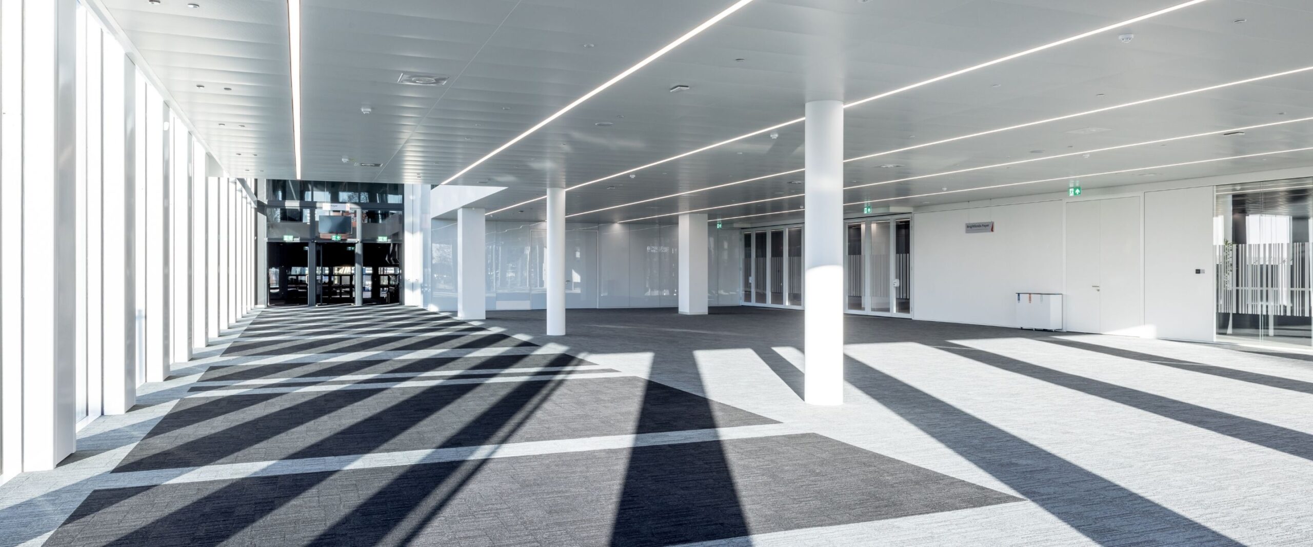 BrightlandsFoyer 1 2880x1200